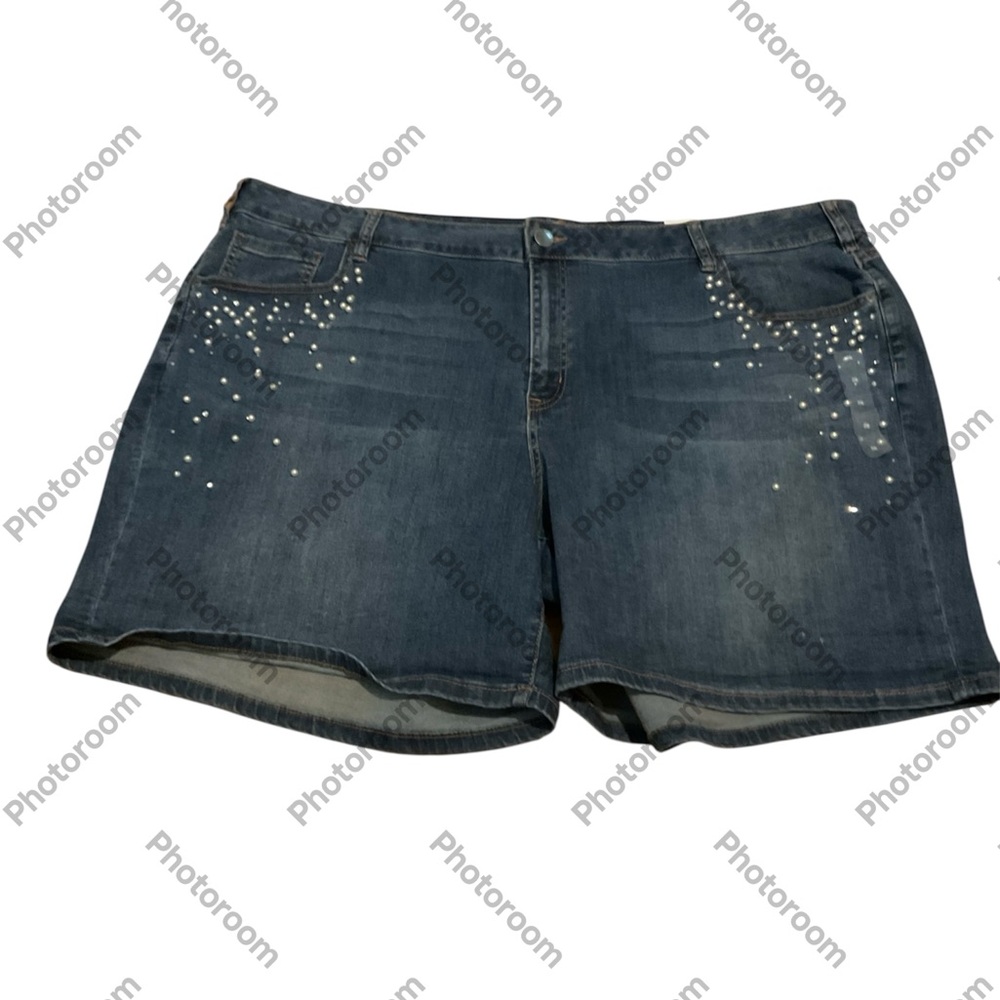 Lane Bryant nwt mid rise essential stretch girlfriend‎ jorts